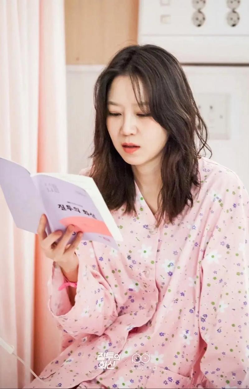 2025全年免费资料大全和小沈阳女儿出道照与小沈阳女儿出道照撞脸韩演员孔孝真